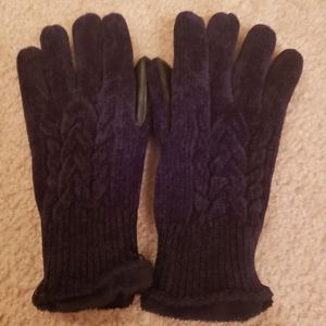 NWOT Isotoner Gloves One Size